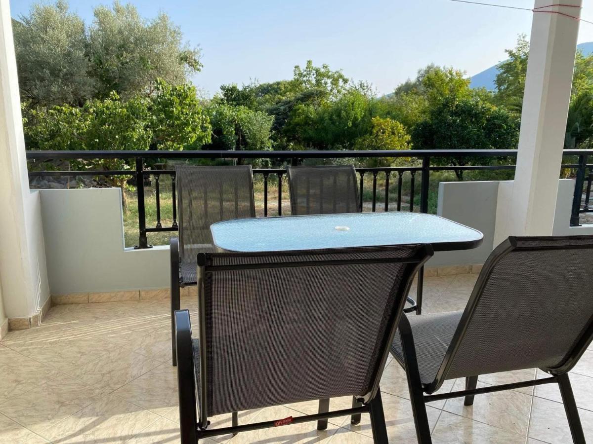 Chris Apartment Vasiliki  Exterior photo